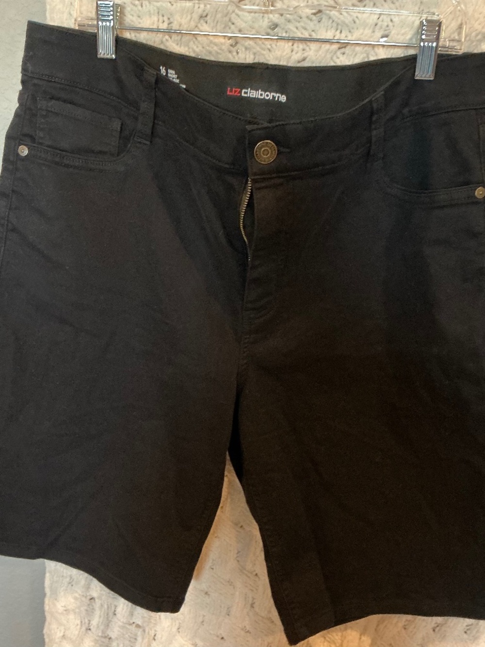 Women’s stretch shorts